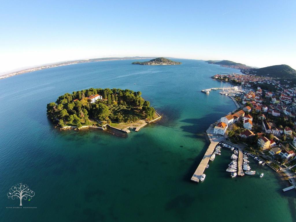 Apartment Pilatus Ošljak Preko Bagian luar foto